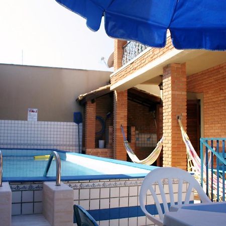 Sobrado Com Piscina Em Condomino Fechado A 150 M Da Praia Карагуататуба Экстерьер фото